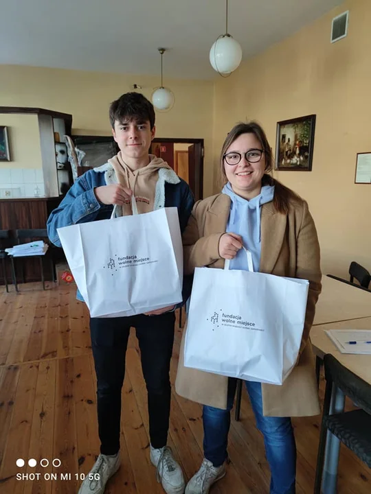 Gostyń. Podczas akcji "Śniadanie wielkanocne" obdarowano 173 osoby samotne i potrzebujące