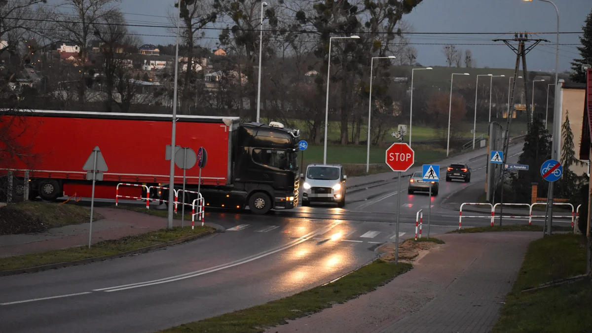 Wiemy, kiedy wykonawca rusza z budową kolejnego ronda w Gostyniu. Będą objazdy, zamknięte drogi, ręczne kierowanie ruchem  - Zdjęcie główne