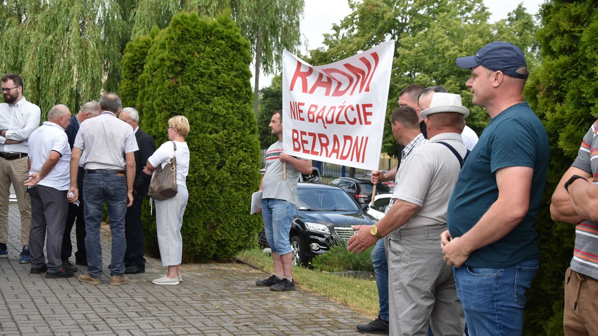 Rozczarowani po decyzji rady nadzorczej Społdzielni Mleczarskiej w Gostyniu. Co delegaci zdecydują na walnym? - Zdjęcie główne