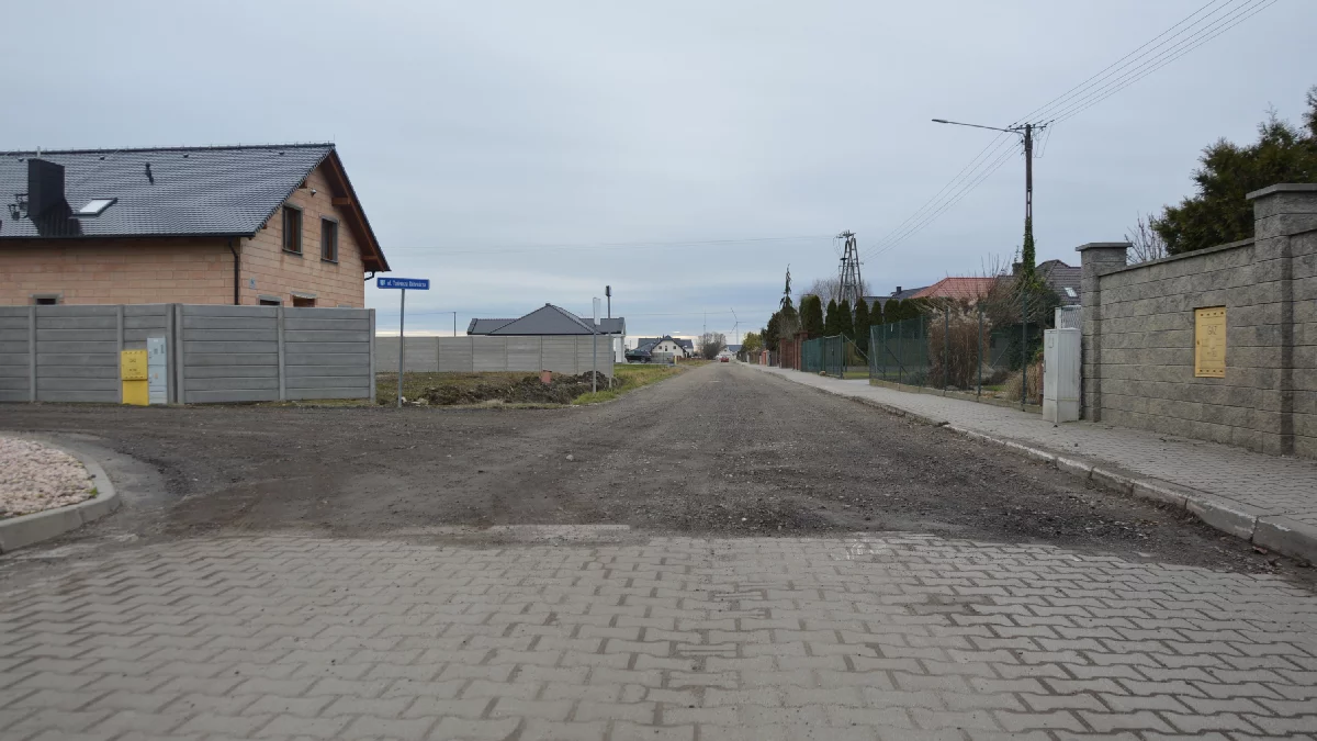 Podpisano umowę na przebudowę ulic Odrodzenia i Różewicza w Krobi. Do kiedy wykonawca ma czas na realizację inwestycji - Zdjęcie główne