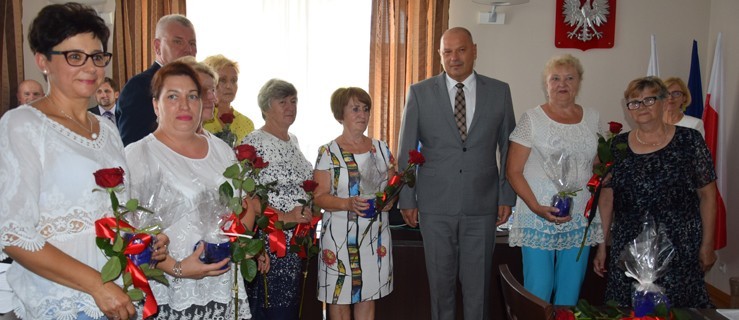 Dostały za swoje... wieńce - Zdjęcie główne