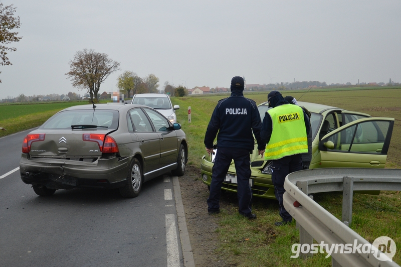 Zderzenie na wojewódzkiej. Citroen odjechał, renault zostało - Zdjęcie główne