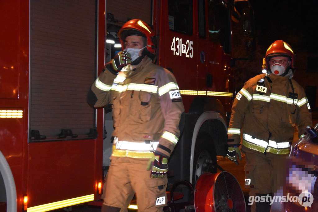 Gostyńska straż pożarna i policja zostali wezwani przed północą do gostyńskiego szpitala. Na oddziale chorób wewnętrznych wybuchł pożar. Dlaczego?