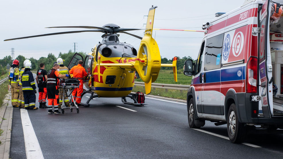 Roztrzaskane auta na „wojewódzkiej”. Jednym z uczestników był mieszkaniec gm. Pogorzela   - Zdjęcie główne