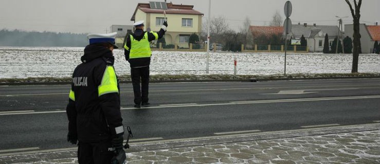 Pędzili jak szaleni. Zatrzymali im prawa jazdy  - Zdjęcie główne