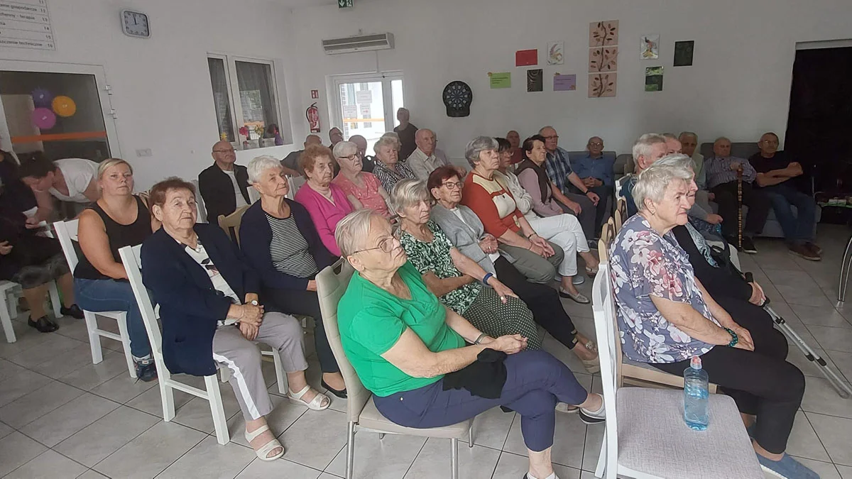 Wstydzą się i boją mówić o przemocy. O krzywdzeniu starszych rozmawiano w Domu Senior+ w Gostyniu - Zdjęcie główne