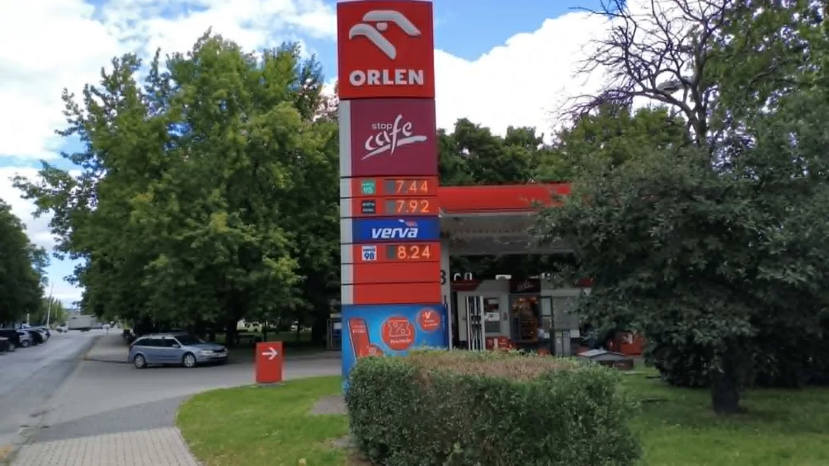 Ceny paliw na najbliższy tydzień. Diesel "grubo" ponad 8 złotych, rząd ogłasza wyższy zwrot akcyzy paliwowej dla rolników