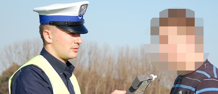 Jeden wypadek, dwie kolizje, pięciu kierowców bez prawa jazdy - Zdjęcie główne