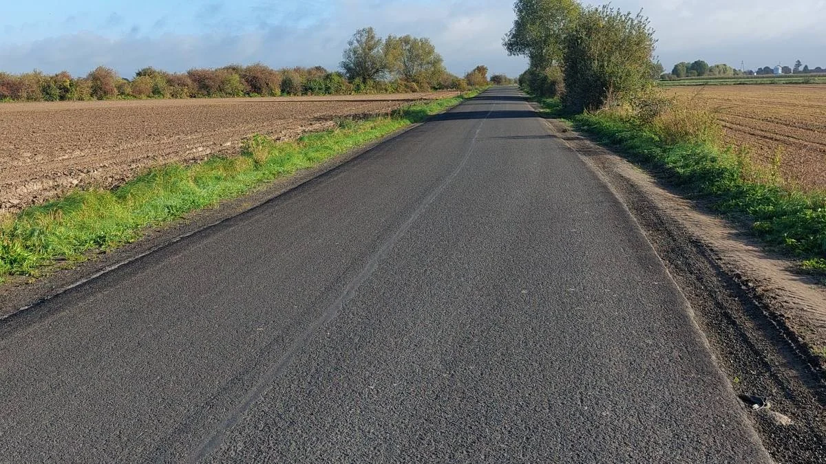 Remont drogi Krobia - Domachowo. Wyrównano ponad 3,5-kilometrowy odcinek - Zdjęcie główne