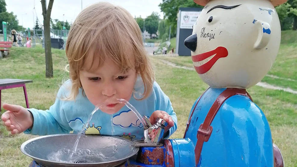 Litr wody w Gostyniu za niecały grosz? ZWiK w Gostyniu zachęca do picia naszej „kranówki” - Zdjęcie główne