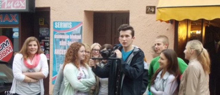 Powiat - Gostyń. Poznawali tajniki pracy w filmie - Zdjęcie główne