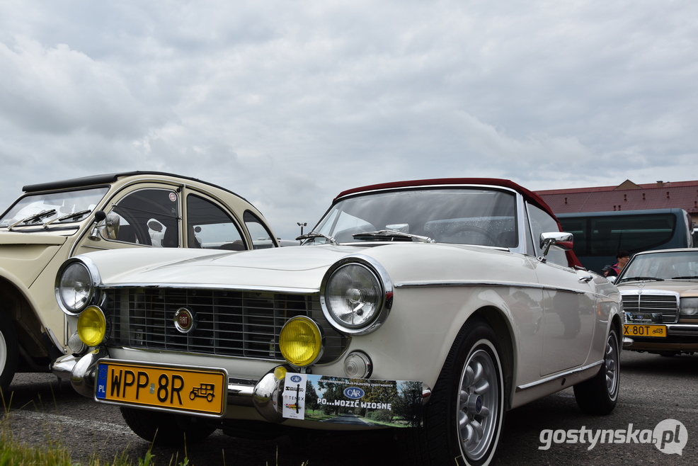 Gostyń. Zlot samochodów retro wzbudził zainteresowanie mieszkańców Gostynia