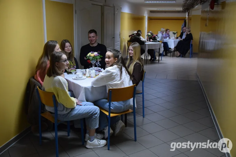 Krobia. W Zespole Szkół Ogólnokształcących i Zawodowych w Krobi w przyszłym roku szkolnym 2022/2023 otwartych ma zostać 5 oddziałów. - Nie ukrywam, że gdyby się udało utrzymać na obecnym poziomie klasy techniczne, licealne i branżowe byłbym zadowolony - komentuje dyrektor Krzysztof Perdon