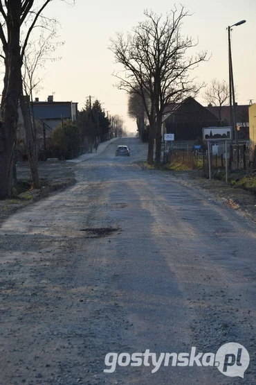 Przebudowa wraz z rozbudową ulicy Fabrycznej w Pudliszkach to inwestycja gminna. Natomiast przebudowa drogi w Kuczynce, gdzie niedawno zakończyła się budowa kanalizacji leży w gestii powiatu gostyńskiego