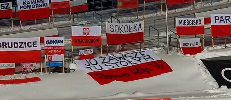 "Jo zawsze tu stołym". Flaga z Pępowa wywołała burzę w sieci - Zdjęcie główne