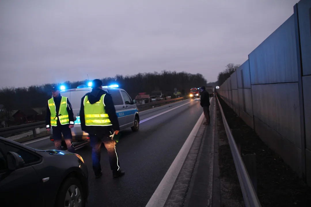 Śmiertelny wypadek na łączniku obwodnicy Jarocina  - Zdjęcie główne