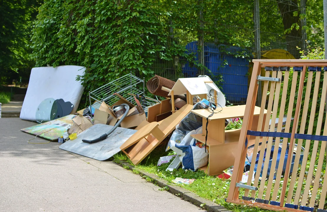UWAGA! Jesienne zbiórki odpadów wielkogabarytowych w Gostyniu i innych gminach KZGRL - Zdjęcie główne