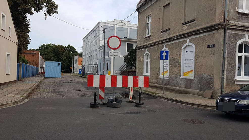 Rozkopy na gostyńskich plantach. Ulica zamknięta dla ruchu - Zdjęcie główne