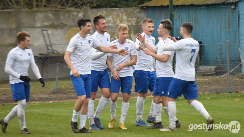 Korona Piaski - Tarnovia Tarnowo Podgórne 2 : 0