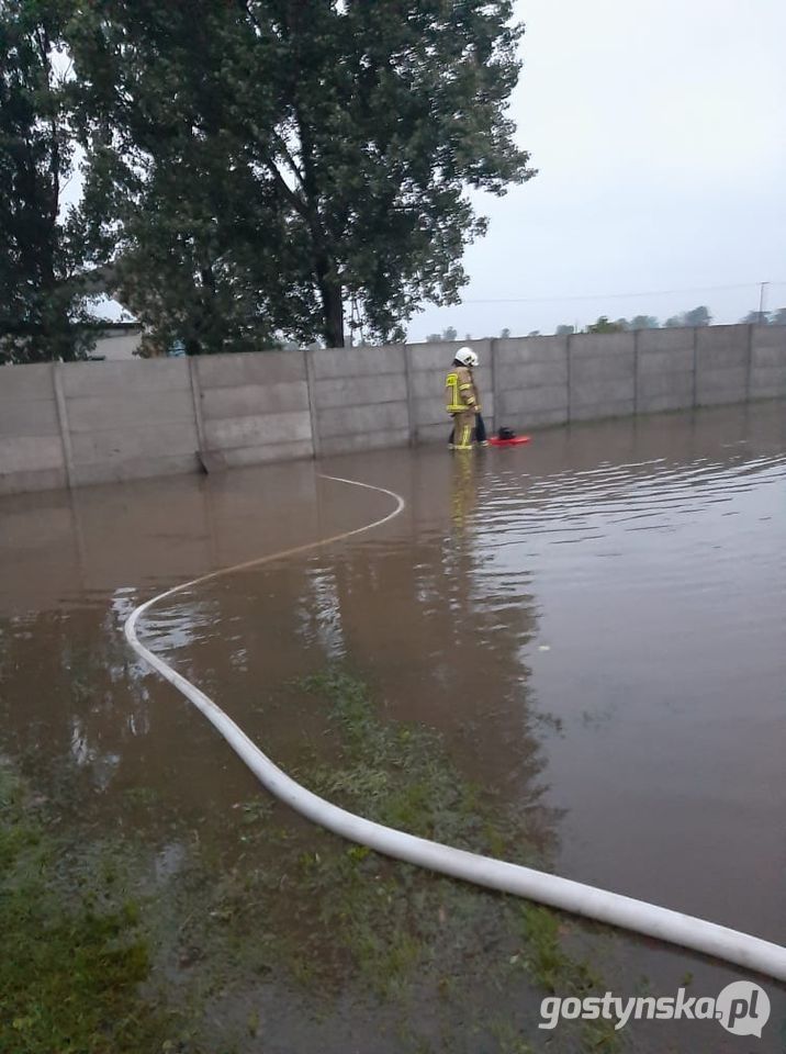 Zalana miejscowość Bączylas w gm. Poniec