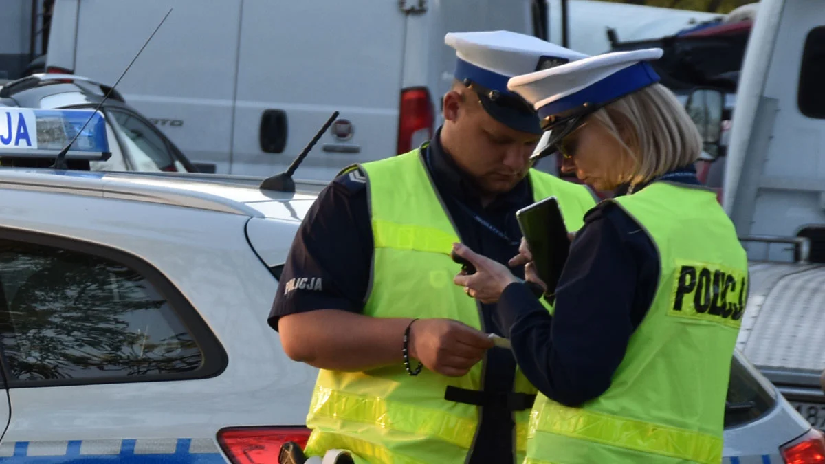 Gmina Borek Wlkp. Uderzył autem w rowerzystę. Sprawca stracił kasę i dostał punkty - Zdjęcie główne