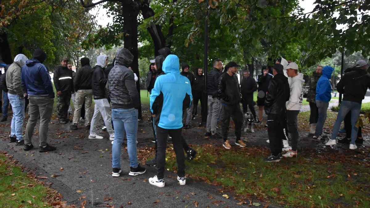 Patrol obywatelski w Gostyniu. Kilkadziesiąt osób na ulicach miasta. Tak uczestnicy wyrazili wotum nieufności wobec policji? - Zdjęcie główne