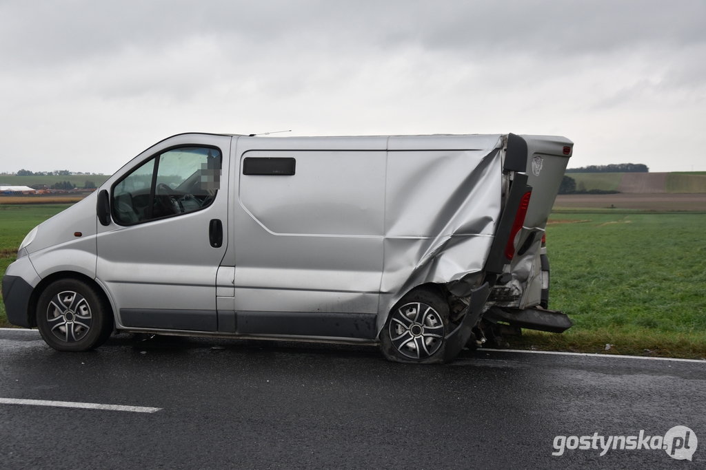 Kolizja. Rozpędzony kierowca nie zauważył, że auto przed nim jedzie tak wolno - Zdjęcie główne