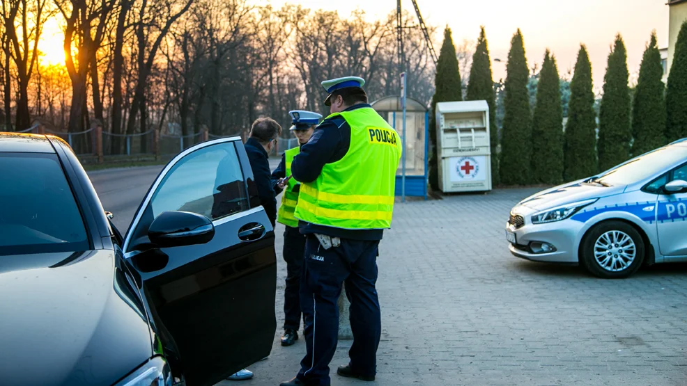 Kolejne obywatelskie zatrzymanie w powiecie gostyńskim. Kierowca opla miał ponad 2,6 promila. - Zdjęcie główne