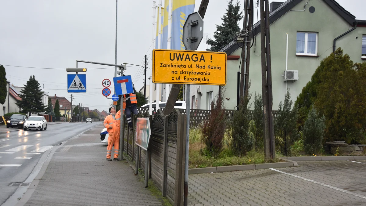 UWAGA! Zmiana organizacji ruchu w Gostyniu. Tam nie przejedziecie. Ulica Nad Kanią to „droga ślepa” - Zdjęcie główne