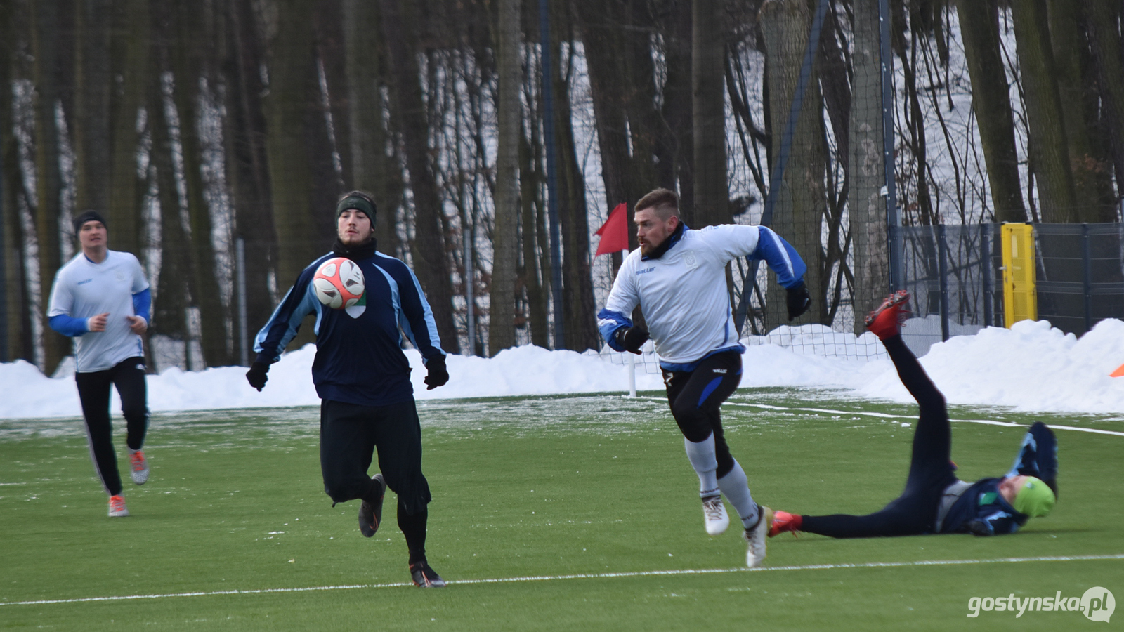 Kania Gostyń - Wisła Borek Wlkp. 6 : 0