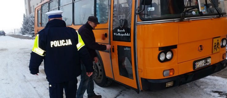 Mieli wyjechać na zimowisko niesprawnym autobusem. Interweniowała policja - Zdjęcie główne