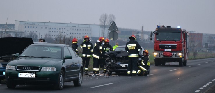 Wypadek na wylocie z miasta. Są osoby ranne - utrudnienia - Zdjęcie główne