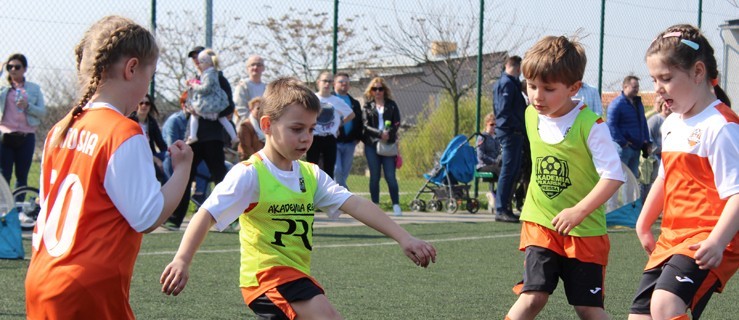 Piłkarskie zmagania w Gostyniu - Zdjęcie główne