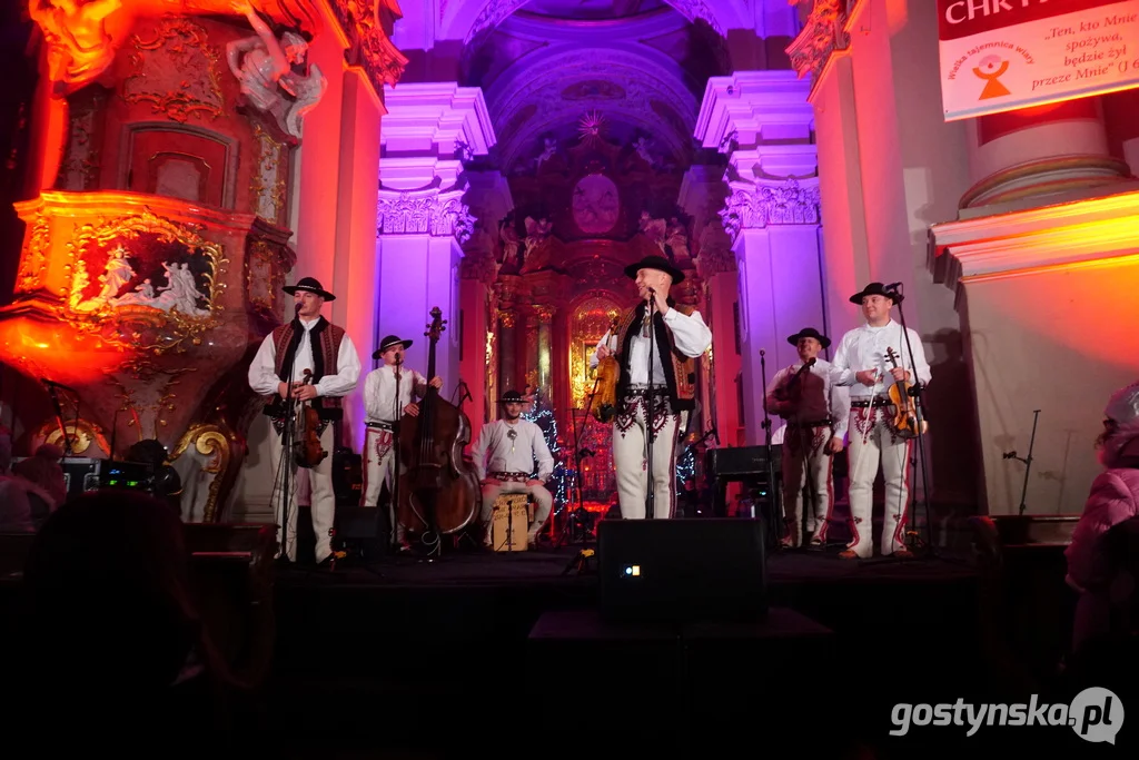 Piękny koncert kolęd i pastorałek w wykonaniu góralskiej kapeli "Ciupaga"