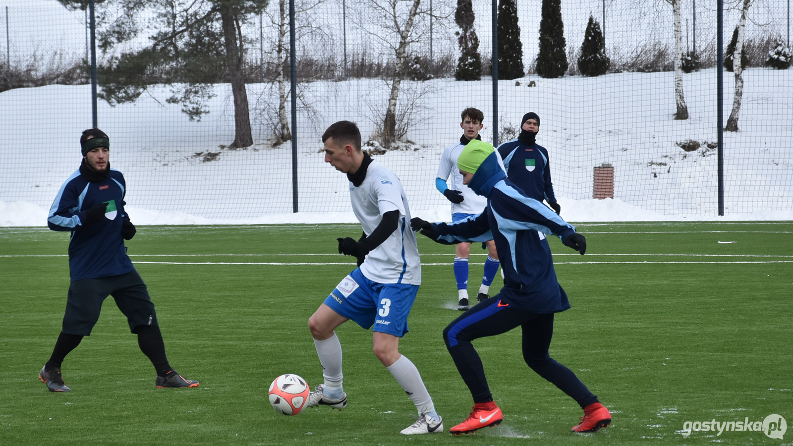 Kania Gostyń - Wisła Borek Wlkp. 6 : 0