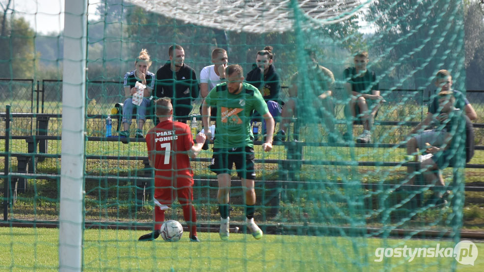 Piast Poniec - Pogoń Śmigiel 4 : 1