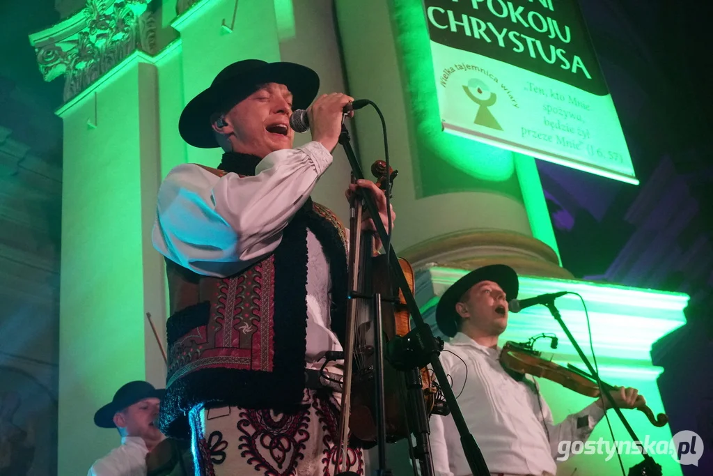 Piękny koncert kolęd i pastorałek w wykonaniu góralskiej kapeli "Ciupaga"