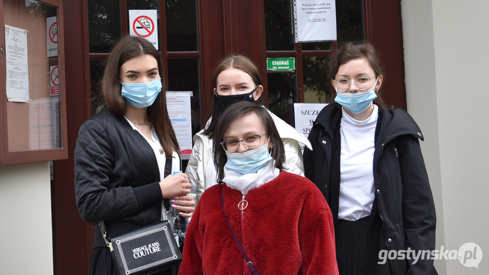 Gostyńscy maturzyści: Zosia Piszczelak, Wiktoria Szczepaniak, Julia Kulczak i Karolina Zygmunt