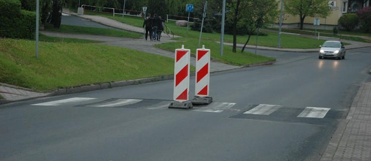 Na razie stoją słupki. Będą wykopy - Zdjęcie główne