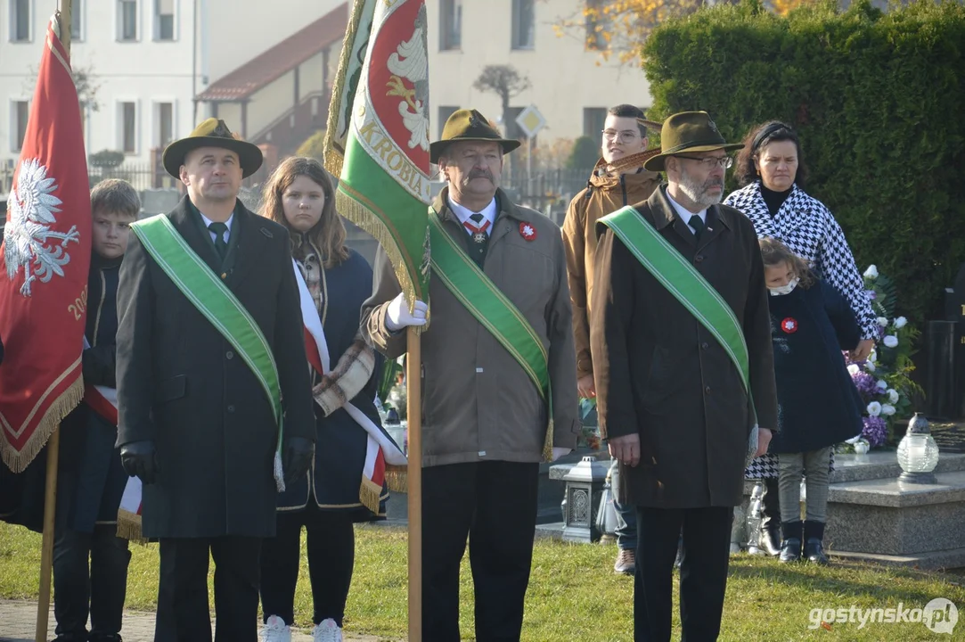 Krobia. Na zakończenie obchodów 103. rocznicy odzyskania przez Polskę niepodległości przed pomnikiem Powstańców Wielkopolskich padły bardzo znamienne słowo; że "najwyższe cele osiągaliśmy tylko wówczas, gdy jednoczyła nas wspólna sprawa"