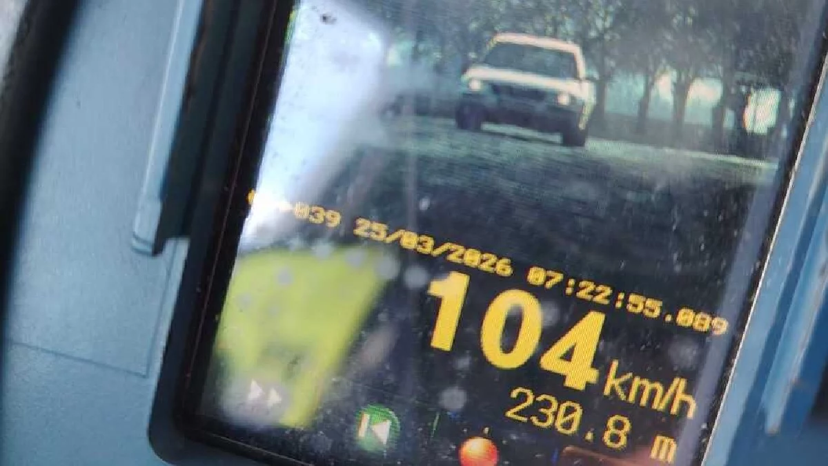 36-latek pędził volkswagenem na złamanie karku. Po zatrzymaniu przez policję okazało się, iż to recydywista