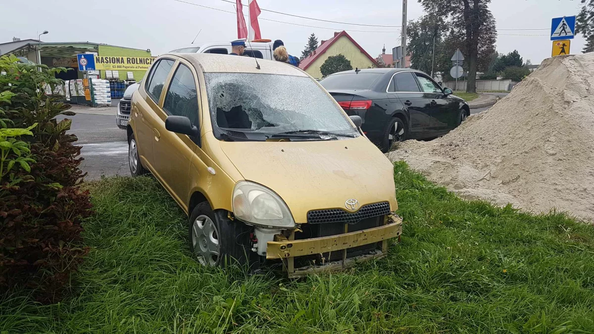 Kolizja w Pogorzeli. Zderzyły się dwa samochody osobowe - Zdjęcie główne