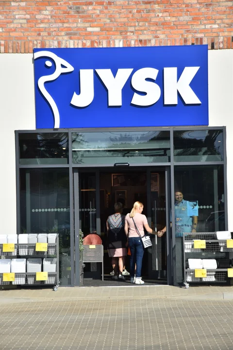 Gostyń. 20 lipca 2022 r. przy ul. Nowe Wrota w Gostyniu  otwarto nowy pawilon sieci Jysk