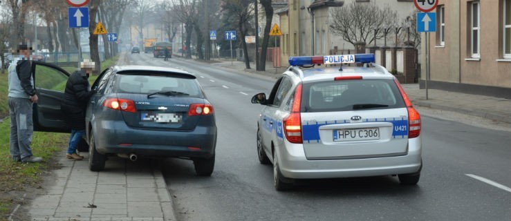 Skręcał ze złego pasa. Uderzył w chevroleta  - Zdjęcie główne