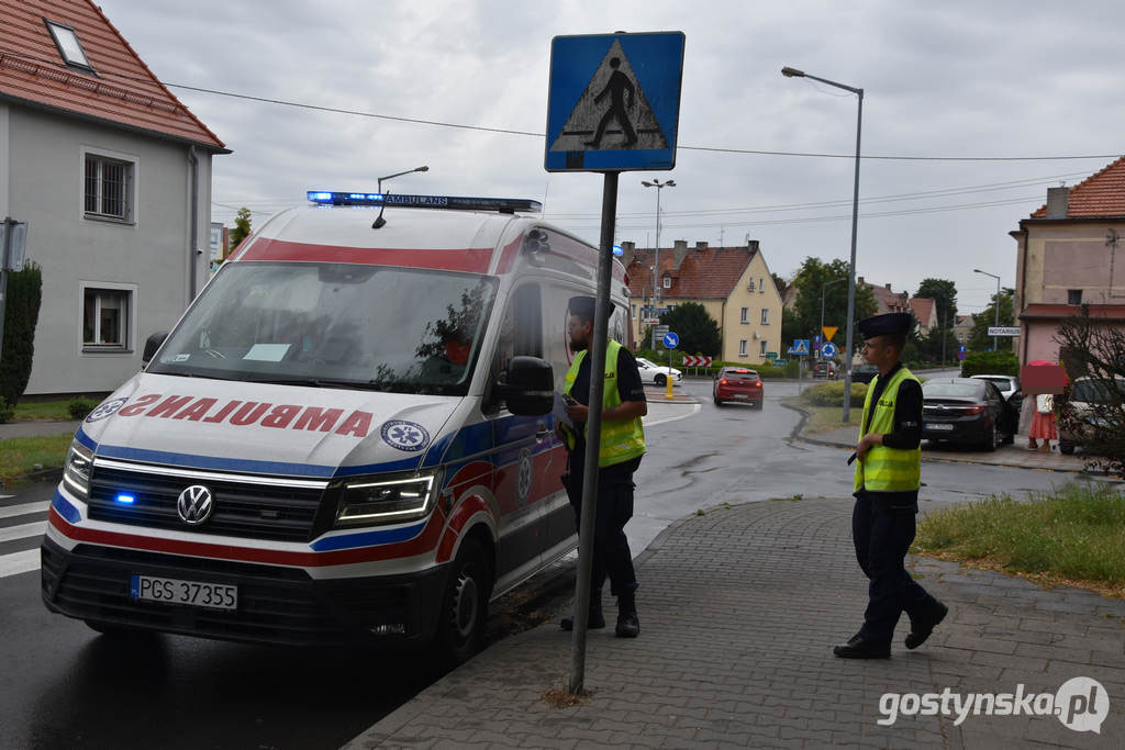 Gostyń. Potrącenie nastolatki na przejściu dla pieszych