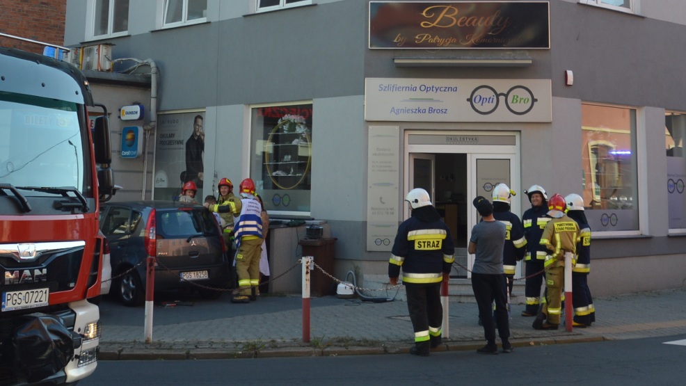 Prawdopodobny wyciek gazu w kamienicy w Gostyniu. Policja i straż zamknęły całą ulicę  - Zdjęcie główne