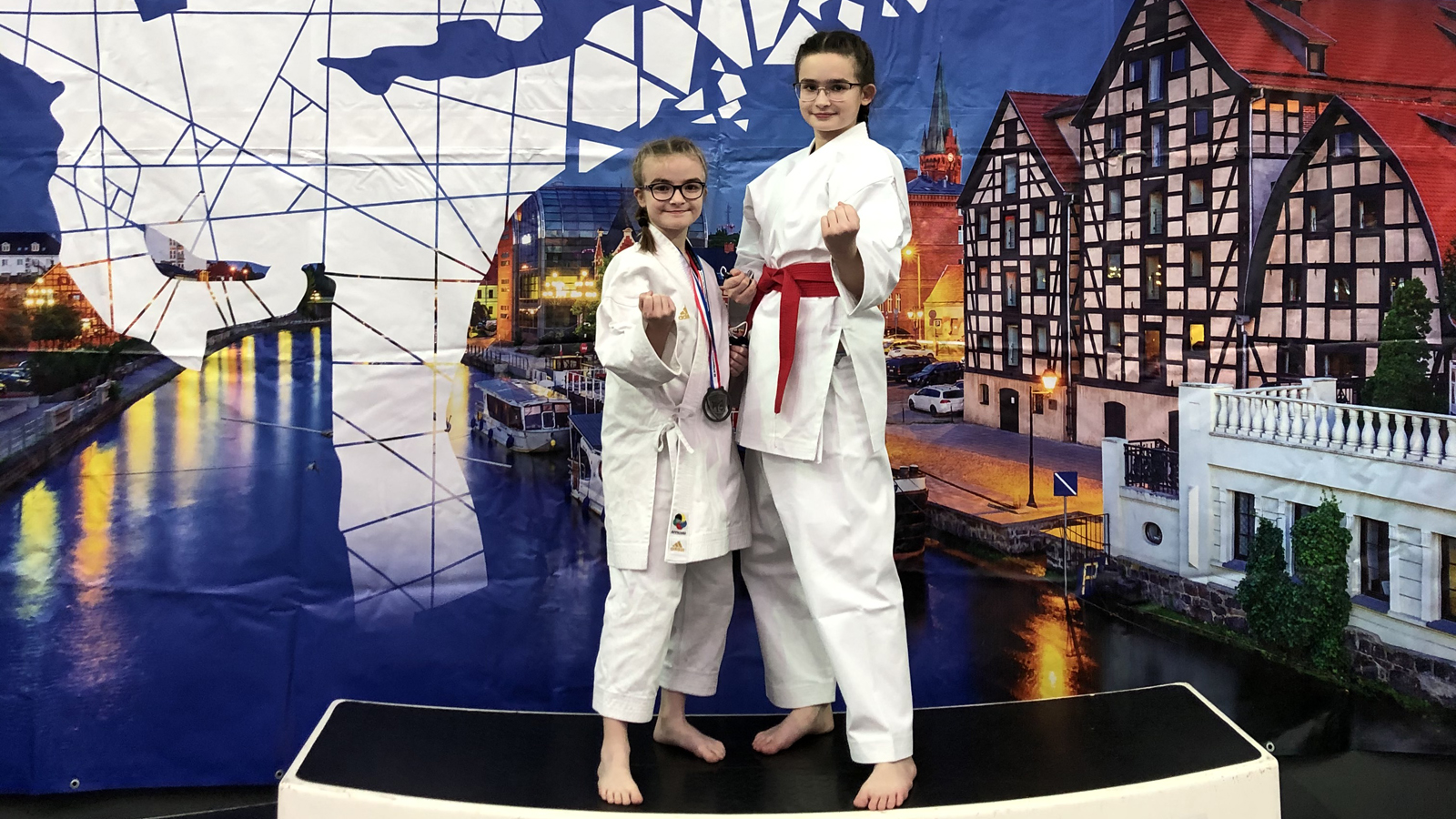 UKS Shodan Piaski rozpoczął sezon medalowo - Zdjęcie główne