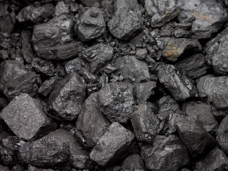 Pierwsze 125 ton węgla dotarło do gminy Kotlin - Zdjęcie główne