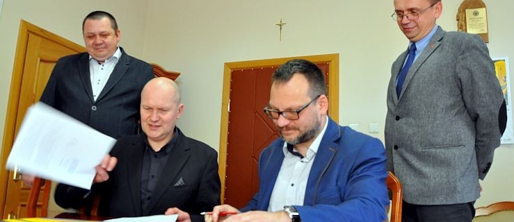 Umowa ze szwedzkim producentem na 2,3 mln zł podpisana  - Zdjęcie główne