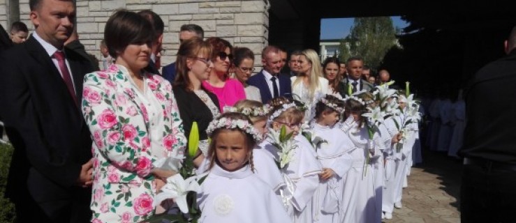 Jutro uroczystości Pierwszej Komunii Świętej w dwóch parafiach w Jarocinie [VIDEO] - Zdjęcie główne